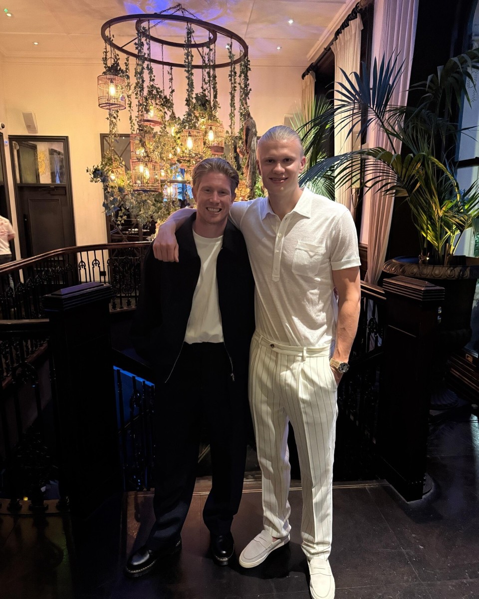 哈登率快船在常规赛中单挑魔术，连续4场得分超28分，但球队仍落后较大。