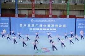 高尔夫蓝湾大师赛挥杆 中泰选手友好交流